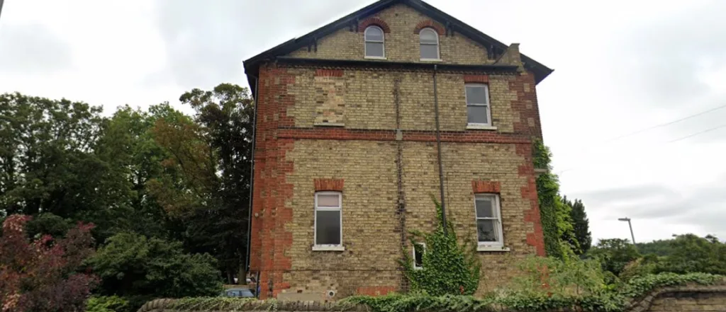 16 GEORGE STREET HUNTINGDON - News for Peterborough and Cambridgeshire News for Peterborough and Cambridgeshire -