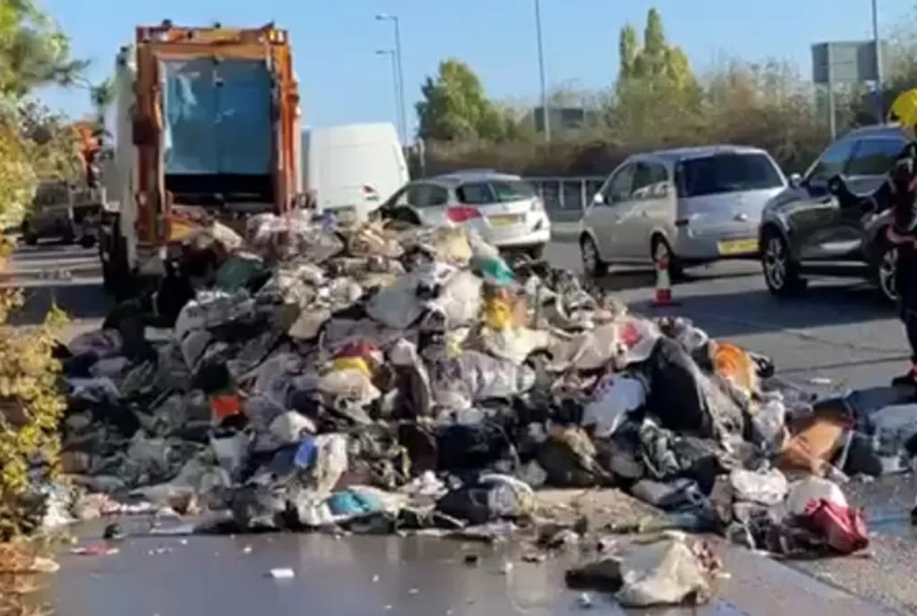 Bin lorry fire - News for Peterborough and Cambridgeshire News for Peterborough and Cambridgeshire -