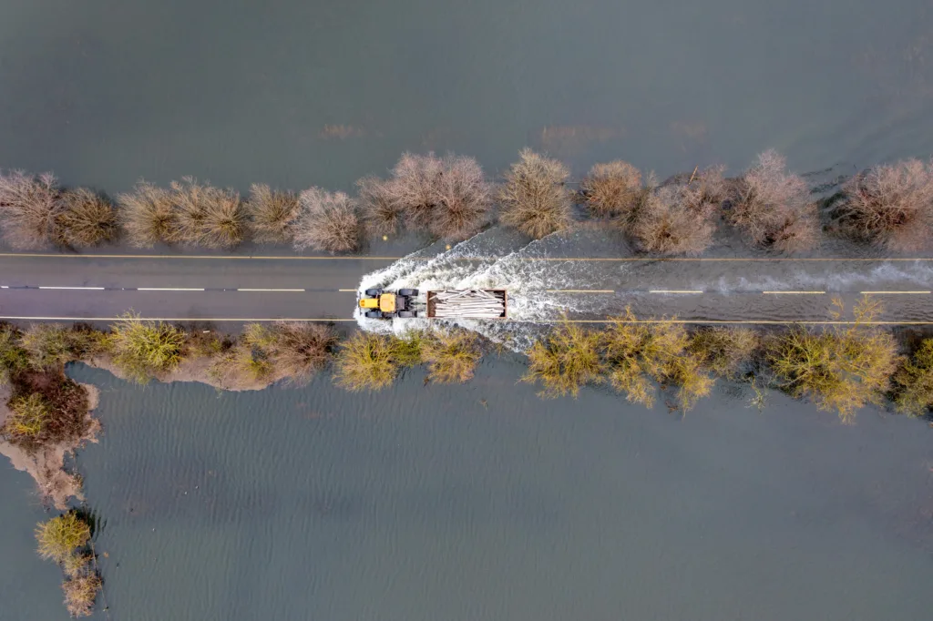 ‘Diary of despair’ for Facebook volunteers monitoring flooded Cambs road