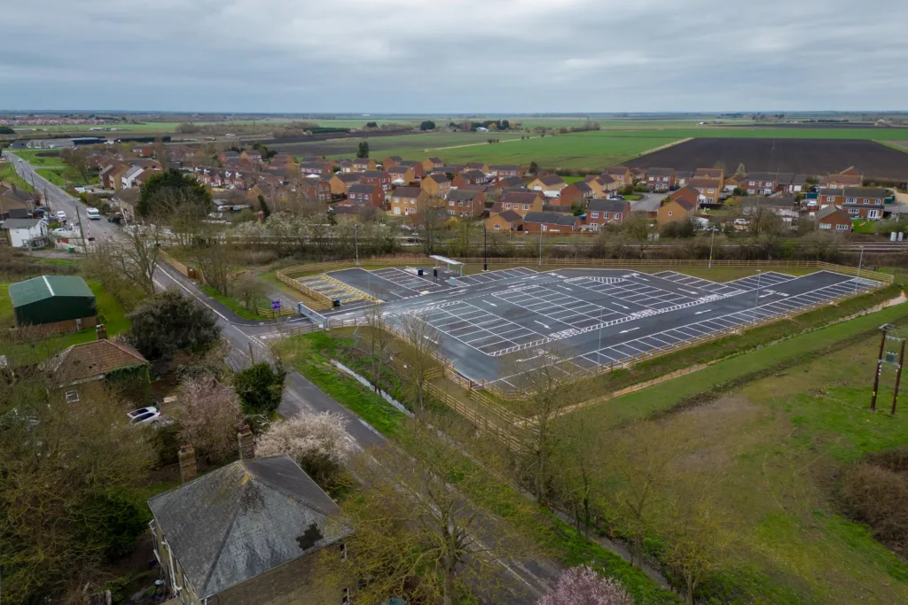 Manea station car park remains unfinished and is already a year late opening. The car park is being built on land north of the station, accessed from Fodder Fen Road. Once complete, the car park will offer over 100 car parking spaces and feature a footpath to the station.