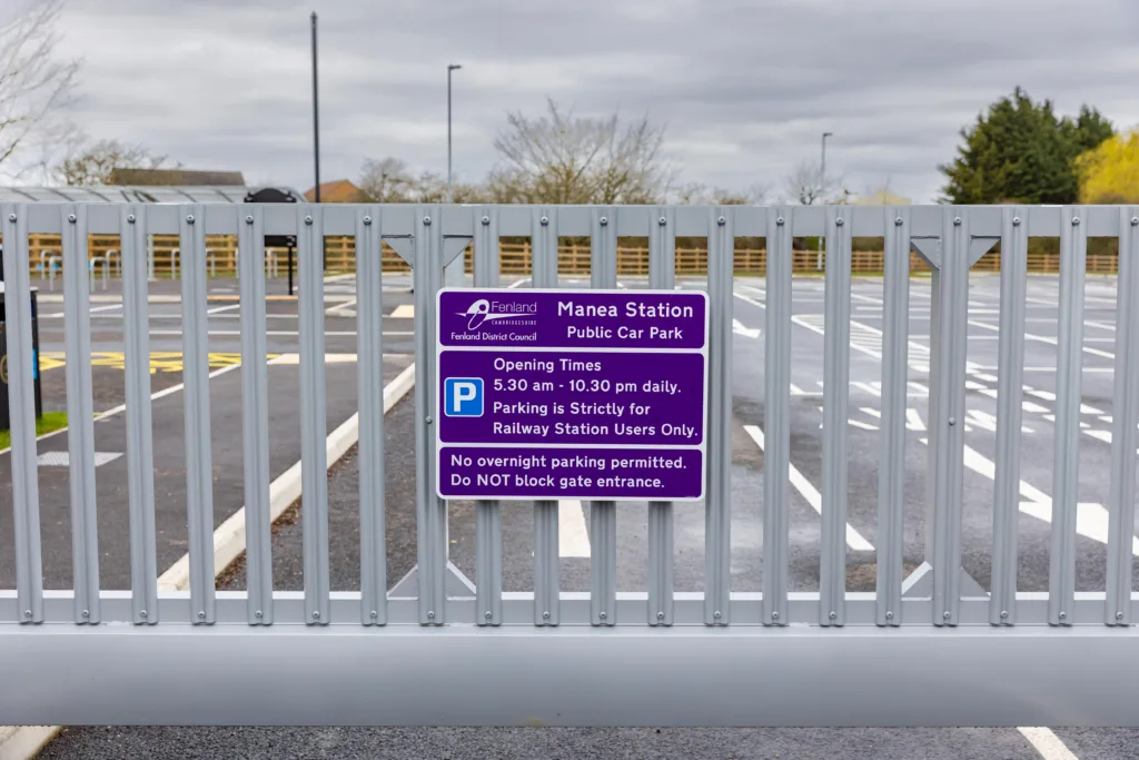 Manea station car park.,Station Car Park, Manea
Sunday 26 March 2023.
Picture by Terry Harris.