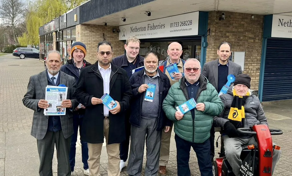 Photo from MP Paul Bristow via Twitter from last Saturday when Peterborough Conservatives were “out campaigning, litter picking and listening to residents”.