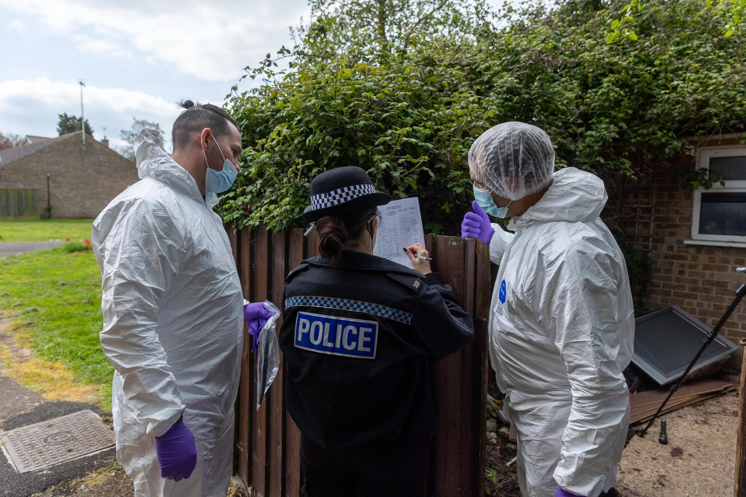 Emergency services were called to reports of concern for a man, in his 50s, at a property in Oswald Close at 3.41pm on May 2.
Picture by Terry Harris. Emergency services were called to reports of concern for a man, in his 50s, at a property in Oswald Close at 3.41pm on May 2.