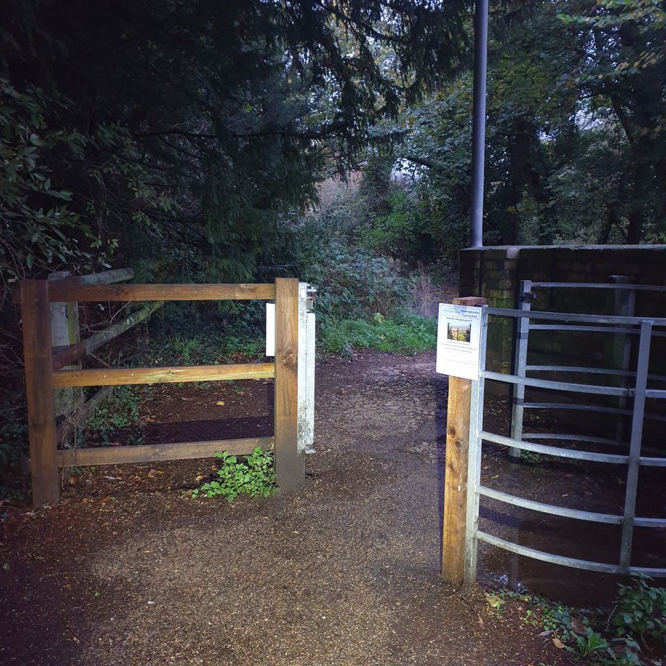 Last November Hunts Cycling and Walking Group announced easier access to Hinchingbrooke Park! A trial began with the Nun's Bridge access, bypassing the kissing gate.