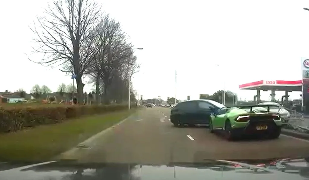 VIDEO: Lamborghini driver treated Bourges Boulevard ‘like a racetrack’
