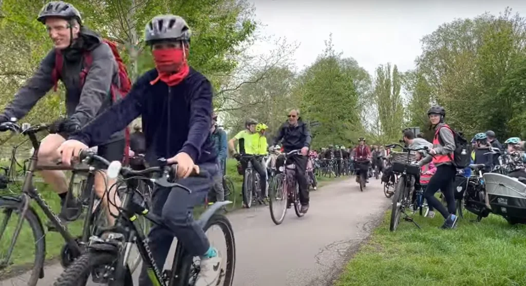 Nearly 800 people cycled from Cambridge to Reach Fair on the May Day Bank Holiday, with many undertaking the ride for the first time. 
