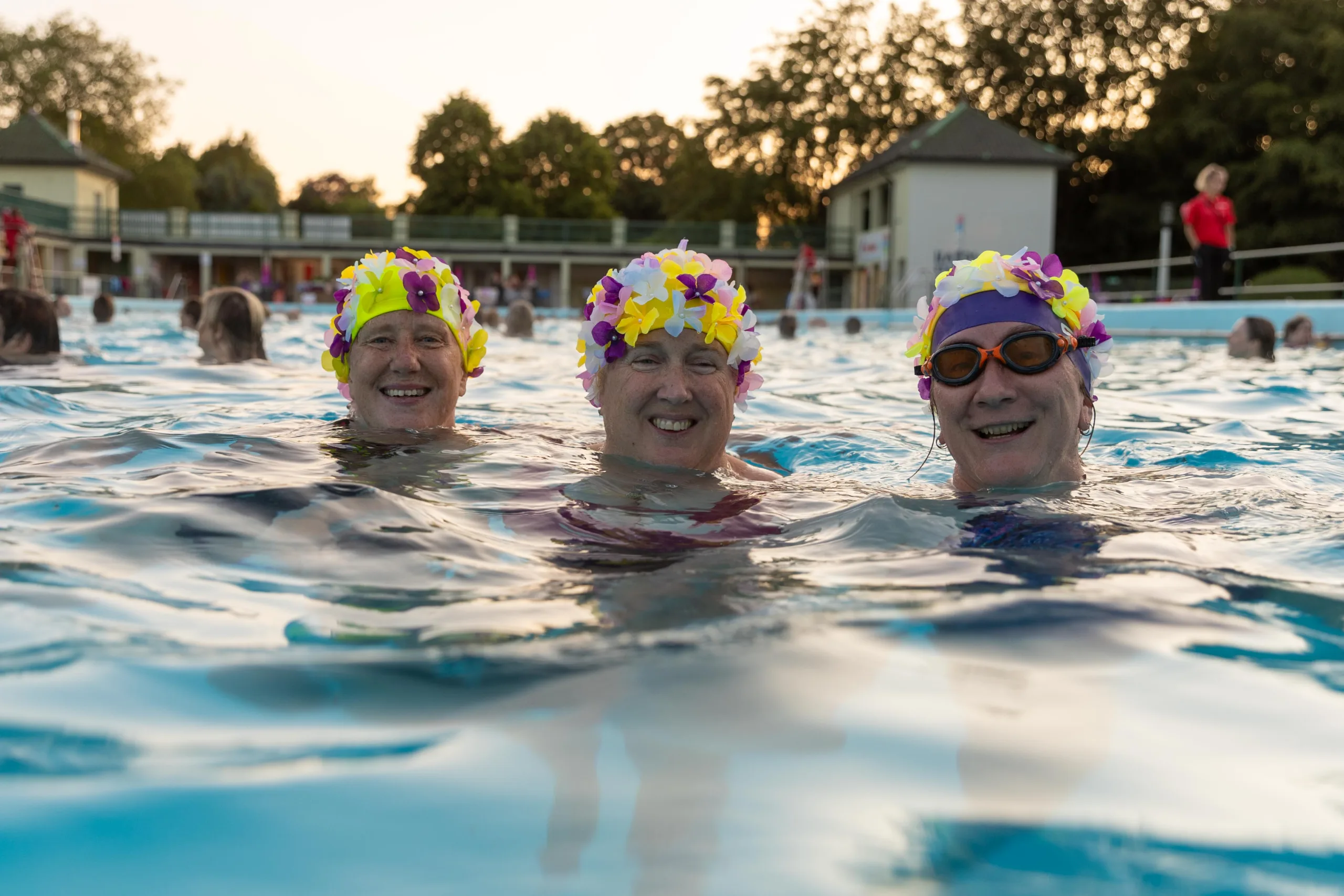 Over 200 swimmers rise early for the 4:30am Summer Solstice Sunrise to take a swim in the city’s Lido Pool,
City Lido, Peterborough
Wednesday 21 June 2023.
Picture by Terry Harris. Over 200 swimmers rise early for the 4:30am Summer Solstice Sunrise to take a swim in the city’s Lido Pool, City Lido, Peterborough Wednesday 21 June 2023. Picture by Terry Harris.