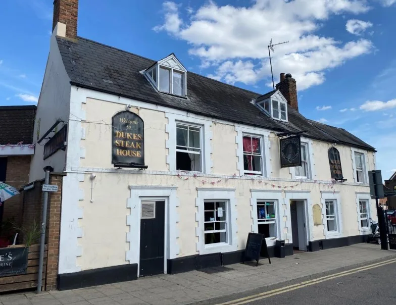 Duke’s Head, Wisbech. Planning application is for change of use of land to form a pub garden and erect a gate (0.91m high max), a timber canopy and timber planters (part retrospective). Duke’s Head, Wisbech. Planning application is for change of use of land to form a pub garden and erect a gate (0.91m high max), a timber canopy and timber planters (part retrospective).