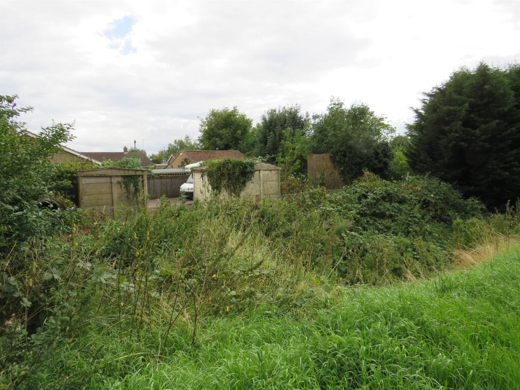 Fenland Council leader Chris Boden says the council was not ‘short changed’ when it sold this land at Murrow for £8,000 at auction in 2019. It has now gone on sale, with permission for one house, for £95,000.