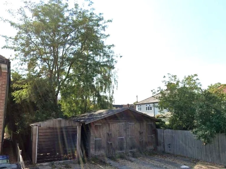 “The appeal is allowed, and planning permission is granted for a 2-bed detached dwelling and associated works following demolition of existing garages at land on the southeast side of 72 Canterbury Street, Cambridge,” says the inspector.