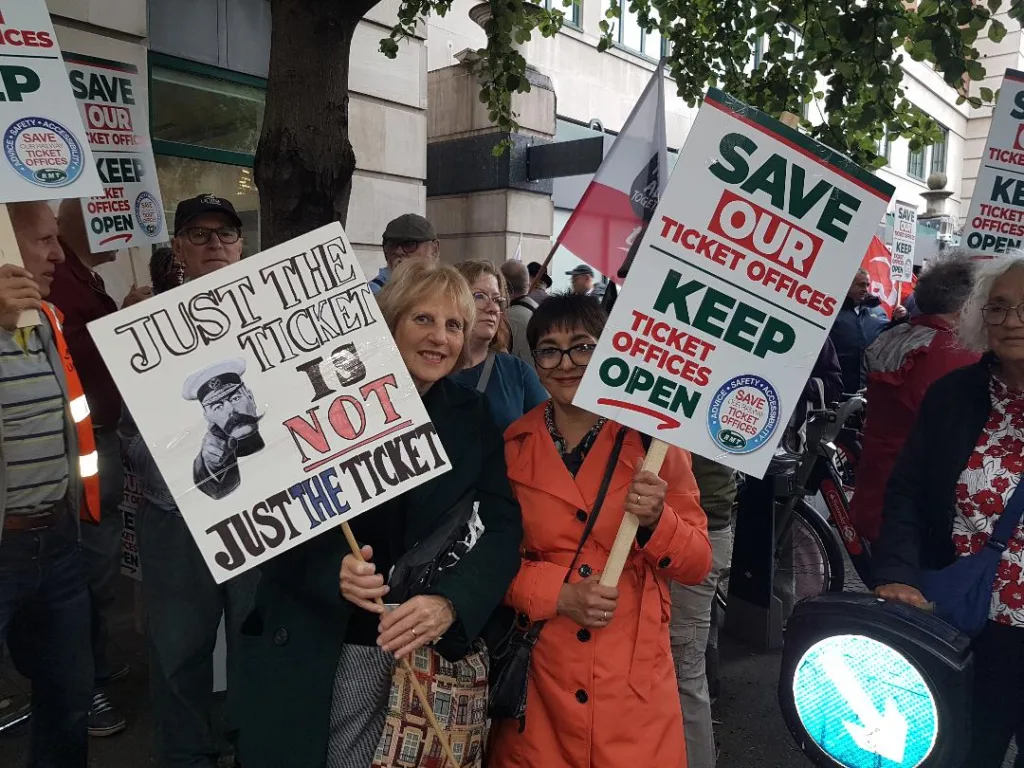 Angela Singer and Amanda Taylor on the march. On Thursday, an estimated 1,000 people – one for every ticket office facing closure - marched for the cause.