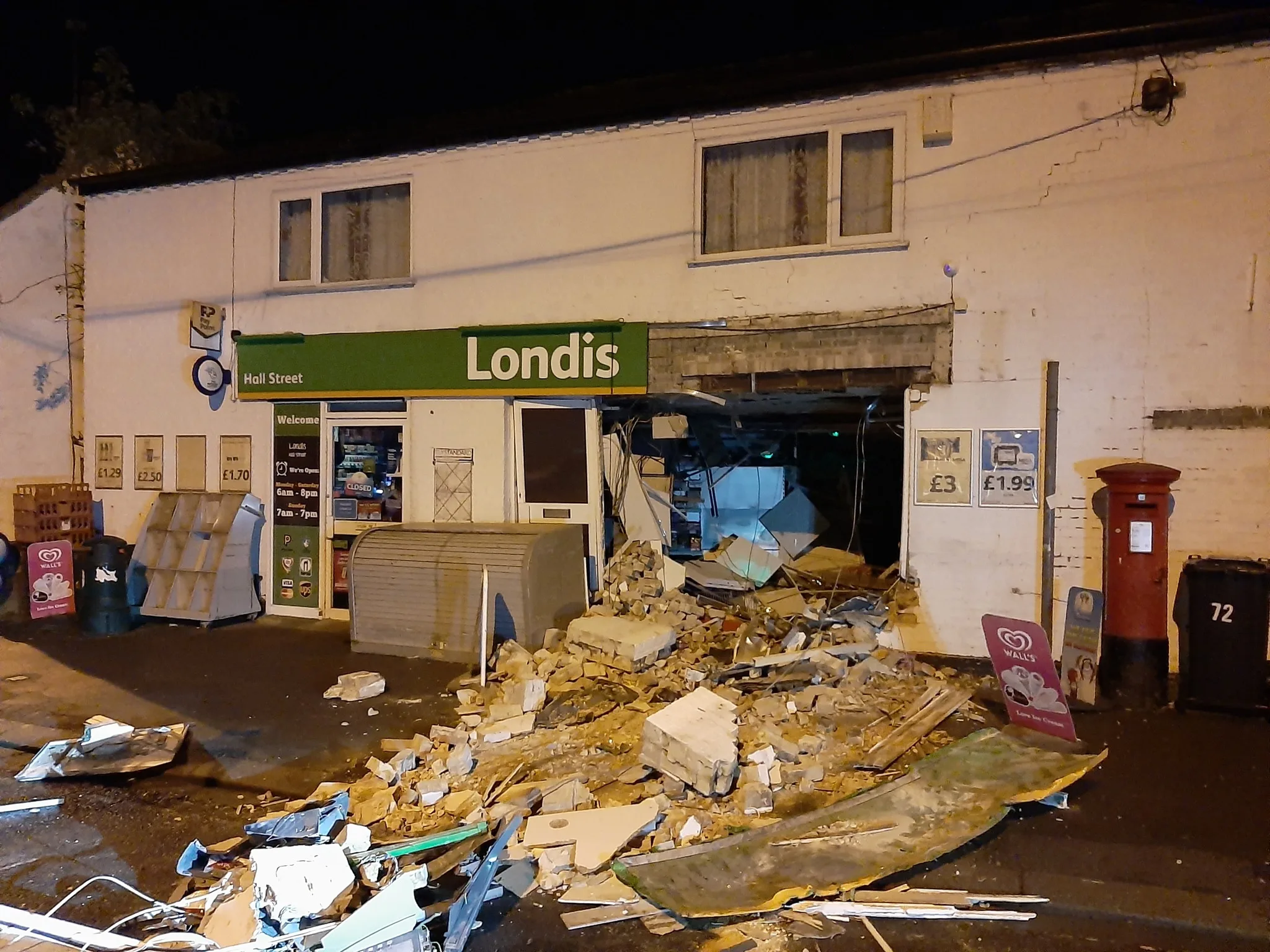 Aftermath of ram raid at Londis store, Soham.
Aftermath of ram raid at Londis store, Soham.