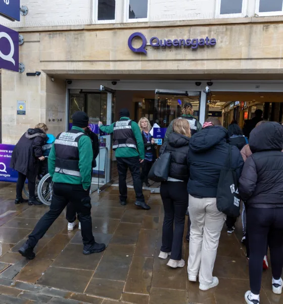 Queensgate shopping centre, Peterborough, evacuated after security threat, now allowing customers back in. PHOTO: Terry Harris for CambsNews