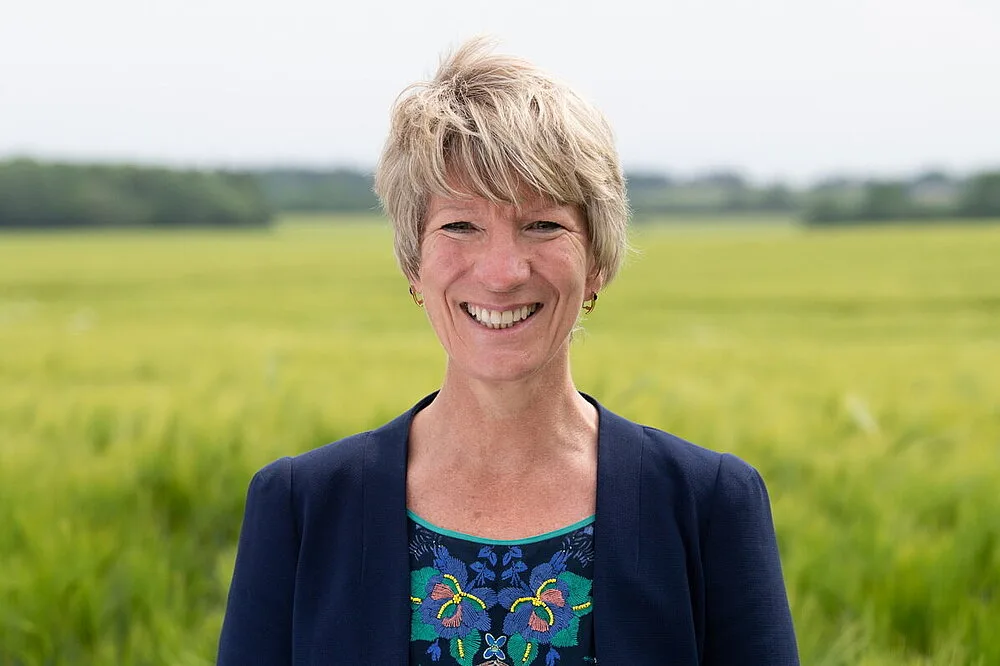 Tim Andrews, election agent and press officer of South Cambs Labour, has written to Pippa Heylings (above) and her agent following “the repeated use by the Liberal Democrats of bar charts referring to the result in the 2019 general election in South Cambs