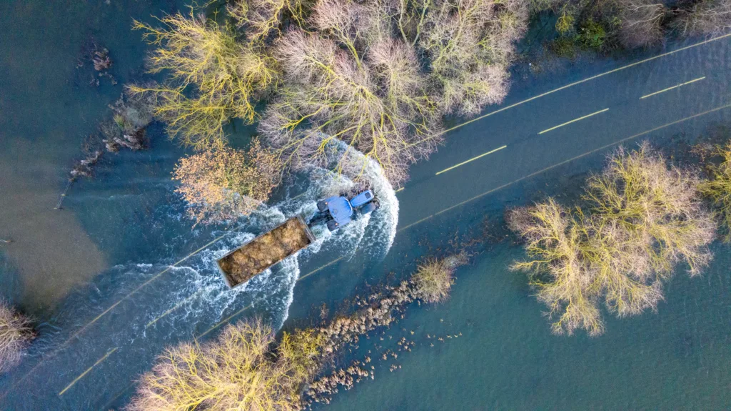 Flooded A1101 in Welney in this morning (Mon). Motorists urged to avoid.  PHOTO: Bav Media 