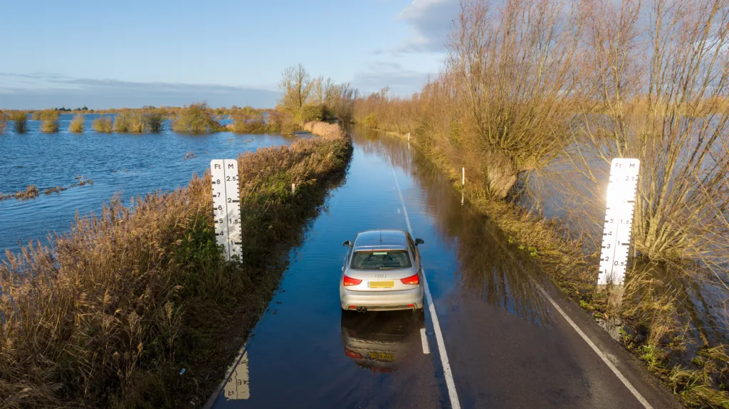 Flooded A1101 in Welney in this morning (Mon). Motorists urged to avoid.  PHOTO: Bav Media 