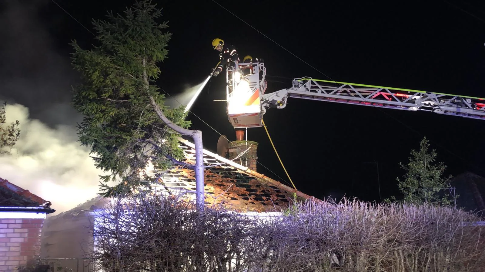 march fire 1 - News for Peterborough and Cambridgeshire News for Peterborough and Cambridgeshire - Crews tackle bungalow fire in Hundred Road, March, Cambridgeshire. PHOTO : Cambs Fire and Rescue