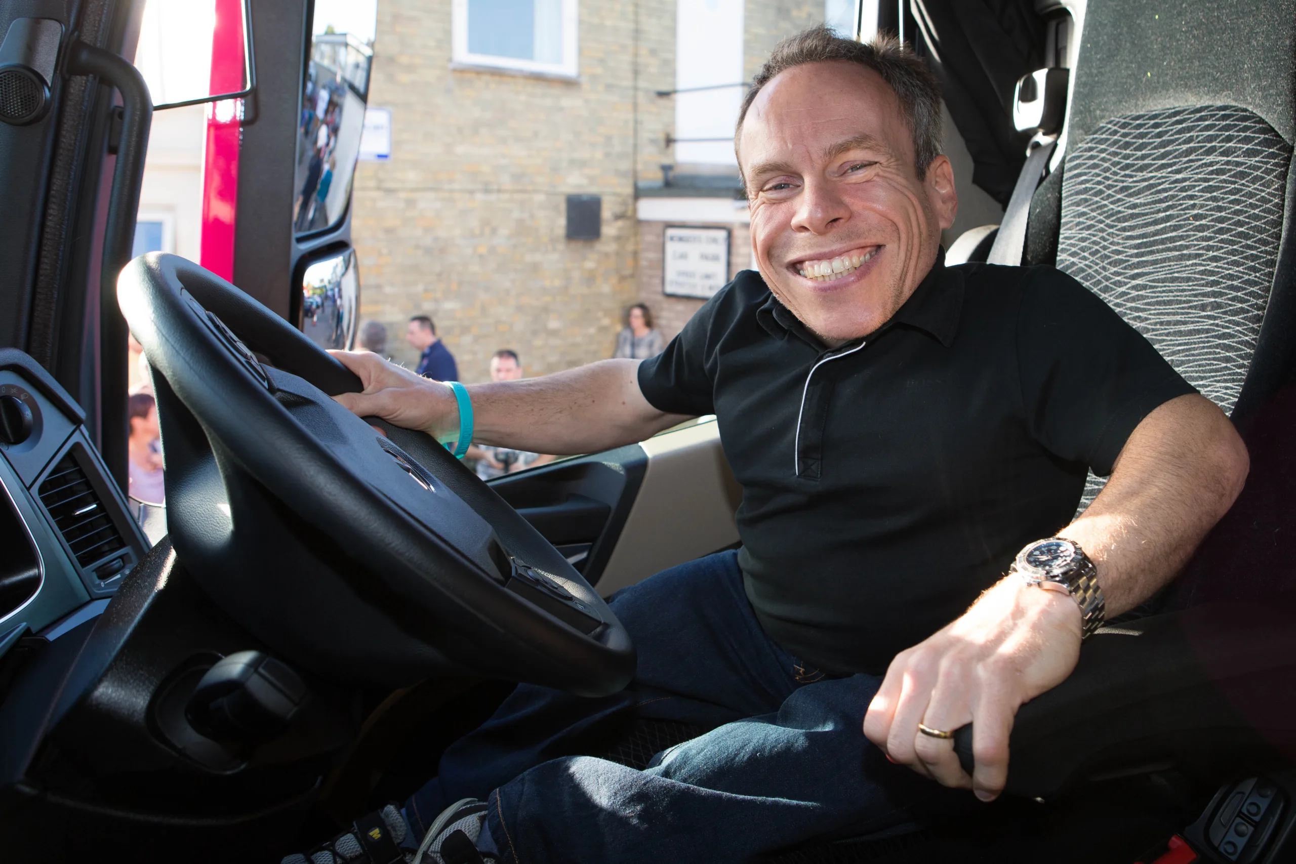 One of Britain’s most celebrated actors, Warwick Davis, has tweeted of his efforts to reach a parking fine on his windscreen – ‘life imitating art’ as he put in PHOTO: Terry Harris