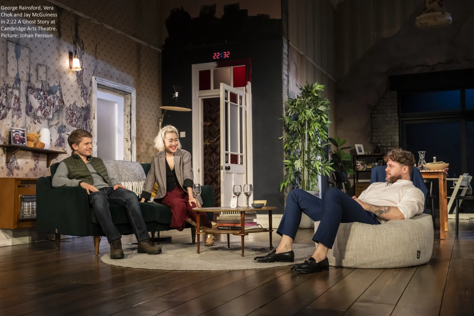 2:22. A GHOST STORY by Robins, , Writer - Danny Robins, Director - MATTHEW DUNSTER 
& ISABEL MARR, Set designer - Anna Fleischle, Costume Designer - Cindy Lin, Lighting Designer - Lucy Carter, Cambridge Arts Theatre. Credit: Johan Persson/