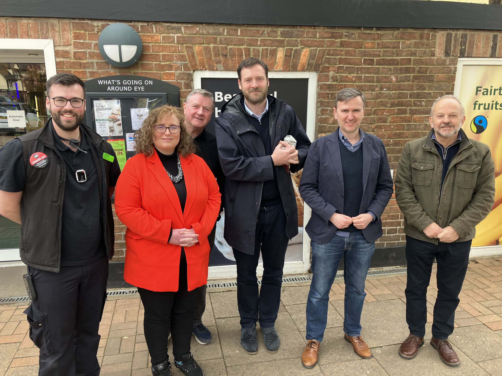 Alongside Cllr Anna Smith, Labour’s candidate to be Cambridgeshire Police and Crime Commissioner, Andrew Pakes, Labour’s Parliamentary candidate for Peterborough, has been leading a campaign for tougher enforcement action against retail crimes and greater protection for shopworkers. Here meeting shop workers in Eye.