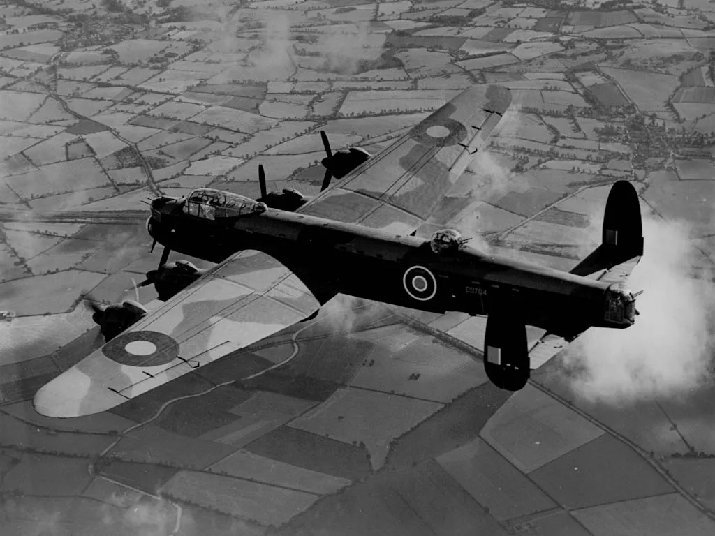 Avro Lancaster III (ND475 DX-) on a mission to Juvisy-sur-Orge on 1944-04-19