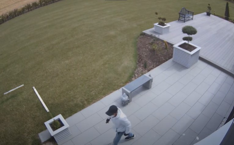 WATCH: Burglar breaking into Cambridgeshire home