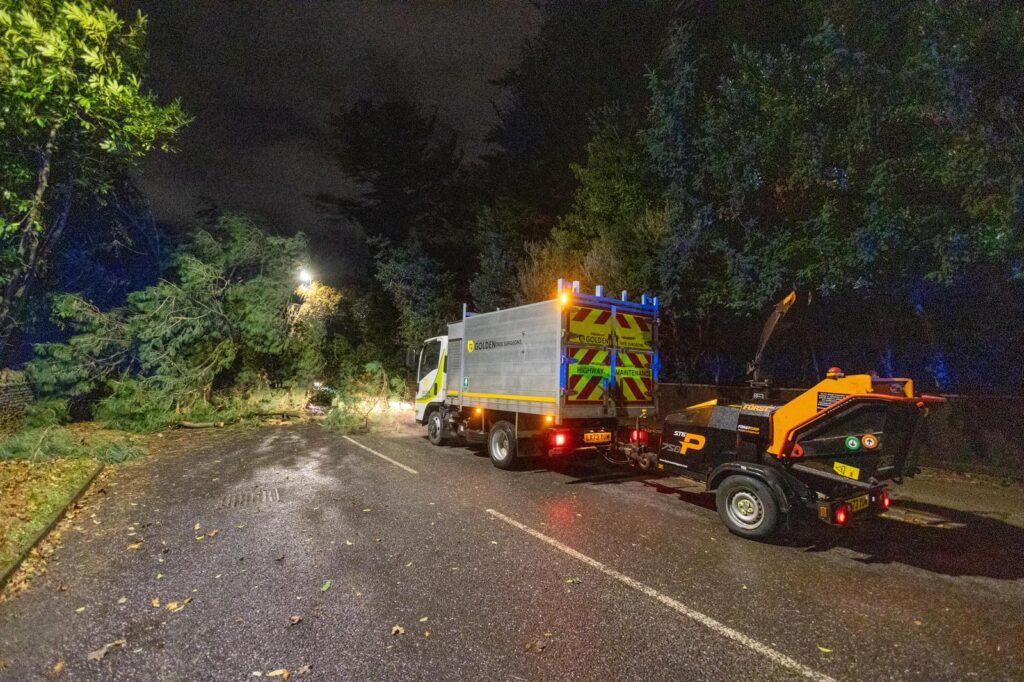 WhatsApp Image 2024-12-07 at 19.43.54_c8fc7345 - News for Peterborough and Cambridgeshire Scene on Thorpe Road Peterborough tonight – December 7 – after falling tree hits car PHOTO: Terry Harris