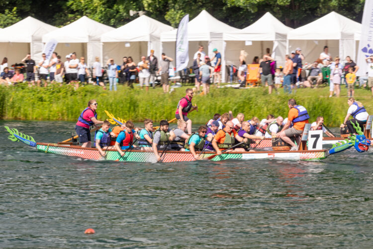 42 teams go head to head in a charity Dragon Boat Race - News for Peterborough and Cambridgeshire News for Peterborough and Cambridgeshire -