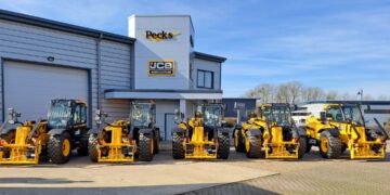 Within the Ely depot of G & J Peck on Lancaster Way business park there is also a large modern retail store offering a wide range of goods including country clothing, footwear, homeware, tools and DIY accessories.