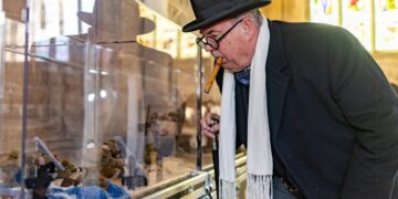 Peterborough Cathedral had some ‘unexpected’ guests posing as historical figures – including Winston Churchill – at the opening of The Longest Yarn exhibition, a breathtaking 80-metre-long portrayal of D-Day through the art of knitting and crochet.