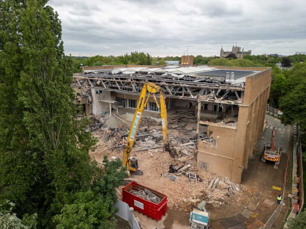 Regional demolition continues - News for Peterborough and Cambridgeshire News for Peterborough and Cambridgeshire -