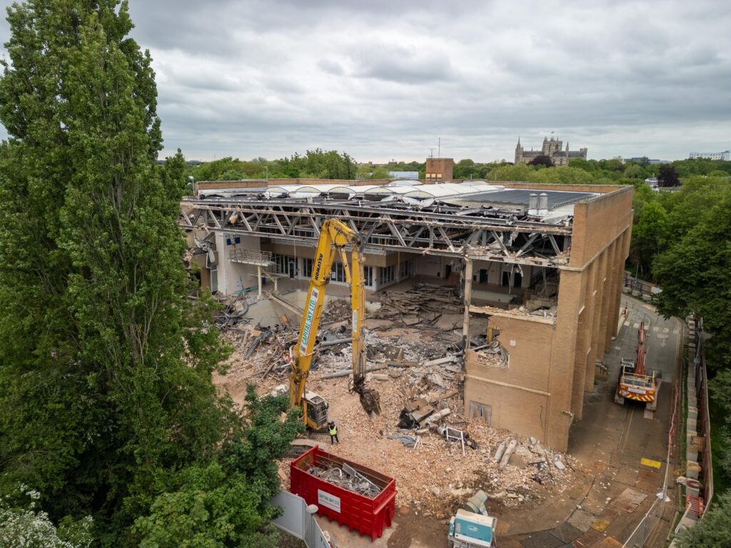 Regional demolition continues - News for Peterborough and Cambridgeshire News for Peterborough and Cambridgeshire -