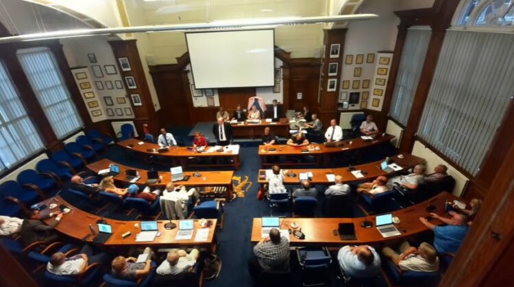 council - News for Peterborough and Cambridgeshire News for Peterborough and Cambridgeshire - Portfolio holding for licensing Cllr Samantha Hoy won unanimous support for the proposed change when she introduced a report to Fenland District Council last Monday.