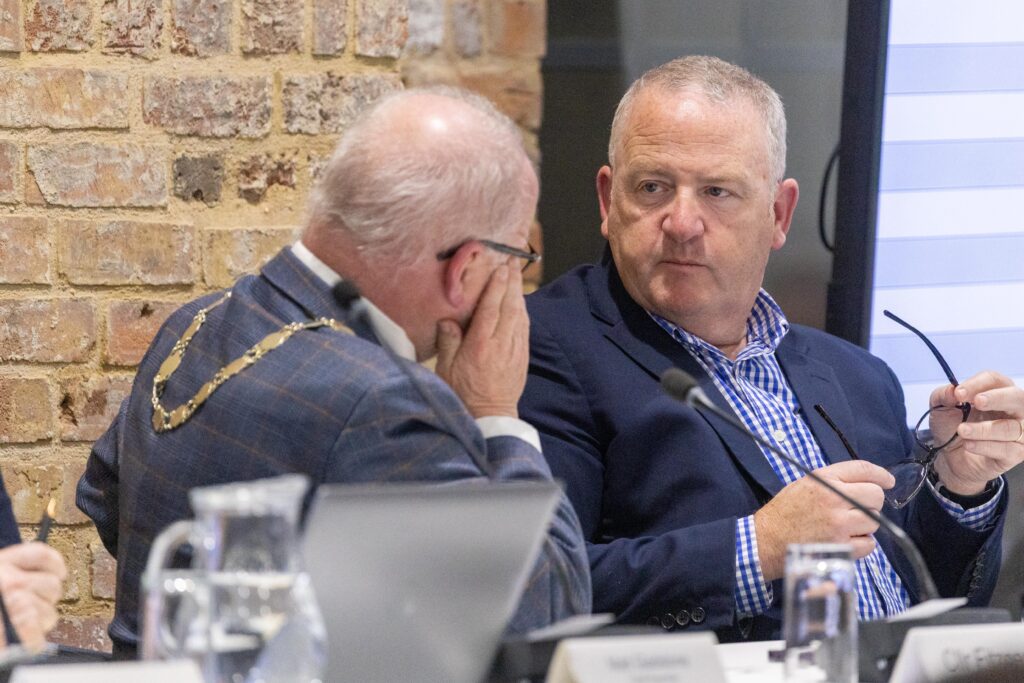 Extraordinary Council Meeting - Werrington Fields - News for Peterborough and Cambridgeshire News for Peterborough and Cambridgeshire -
