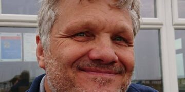 Under the Town and Country Planning Act 1990 and the Local Government Act 1972, Fenland District Council is ordered to cover all expenses incurred during the appeal. Mr. Marsh can now submit his costs to the Council for agreement, with unresolved sums to be assessed by the Senior Courts Costs Office.