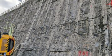 The soil nails have now all been installed into the main embankment at King’s Dyke, with the soil nailing operation now concentrated on the two areas that are either side. More than 680 nails have been installed. IMAGE: Cambridgeshire County Council