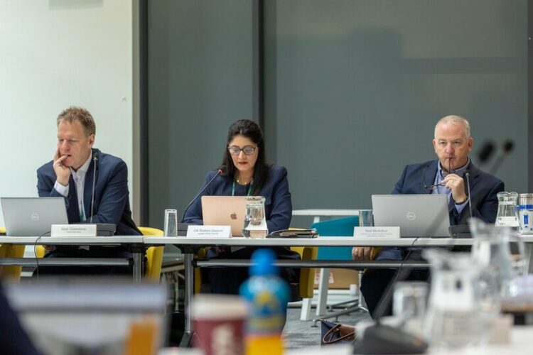 qua - News for Peterborough and Cambridgeshire News for Peterborough and Cambridgeshire - Chief Executive Matt Gladstone and Leader Shabina Qayyum and Director of Legal and Governance and Monitoring Officer Legal Neil McArthur at Peterborough City Council Cabinet Meeting,Sandmartin House, Peterborough.Thursday 02 October 2025. Picture by Terry Harris.