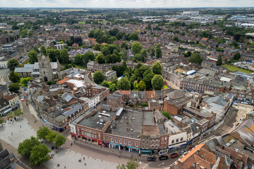 wisbech aerial 3 - News for Peterborough and Cambridgeshire The Wisbech Town Board is the Neighbourhood Board responsible for creating a renewal plan under the Government's Plan for Neighbourhoods. Launched in April 2025, the plan offers up to £20 million for Wisbech over ten years. IMAGE: Terry Harris