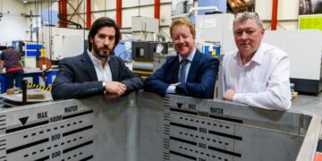 Paul Bristow, Mayor of Cambridgeshire and Peterborough, visited Stainless Metalcraft (Metalcraft) in Chatteris to tour the facility, meet some of its apprentices and see why they are one of the region’s leading advanced manufacturing businesses.