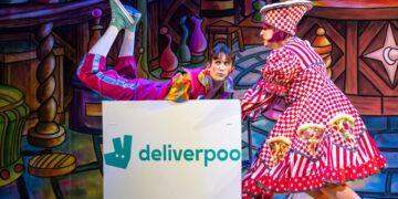 Steven Roberts as Happy Harry and Matt Crosby as Nanny Nutkins - Sleeping Beauty © Richard Hubert Smith