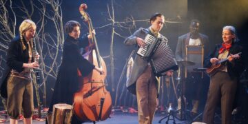 New International Encounter’s vibrant new production of Snow White at Cambridge Junction blends sharp humour, live music and modern sensibilities, winning over audiences of all ages.