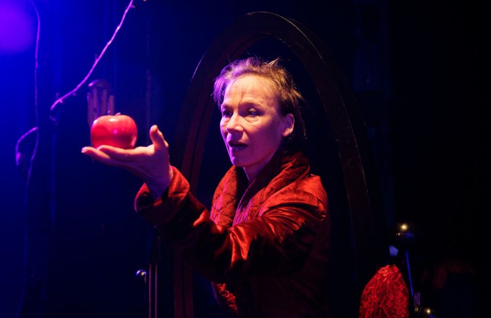 New International Encounter’s vibrant new production of Snow White at Cambridge Junction blends sharp humour, live music and modern sensibilities, winning over audiences of all ages.
