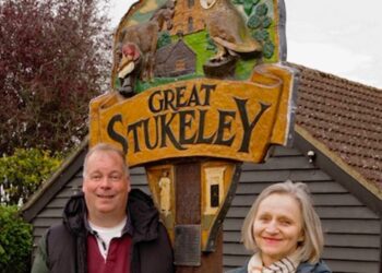 Cllr Sanderson and Cllr Blackwell: Image credit: Huntingdon Lib Dems.