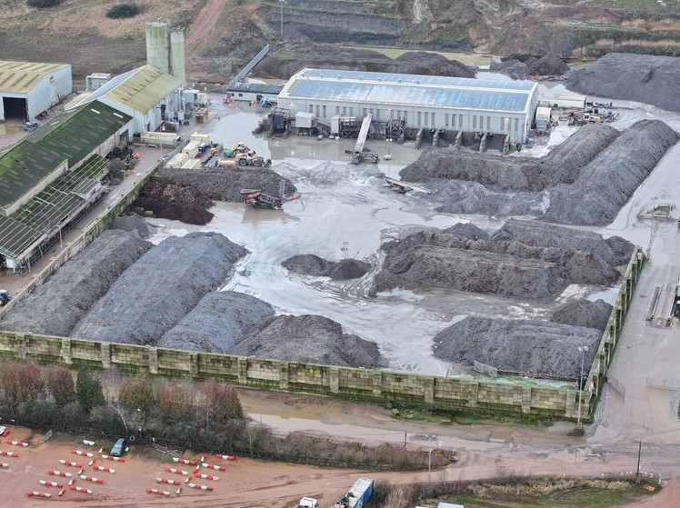 Residents group Saxongate has notified the Environment Agency of reports that incinerator bottom ash is being stored outside the permitted Waste Reception Area (WRA) at Saxon Brickworks, Whittlesey. As of today, they have not received a response.