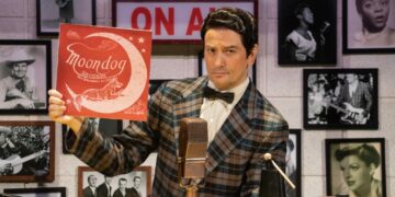 Constantine Maroulis as Alan Freed. Photo credit © Joan Marcus (2023)