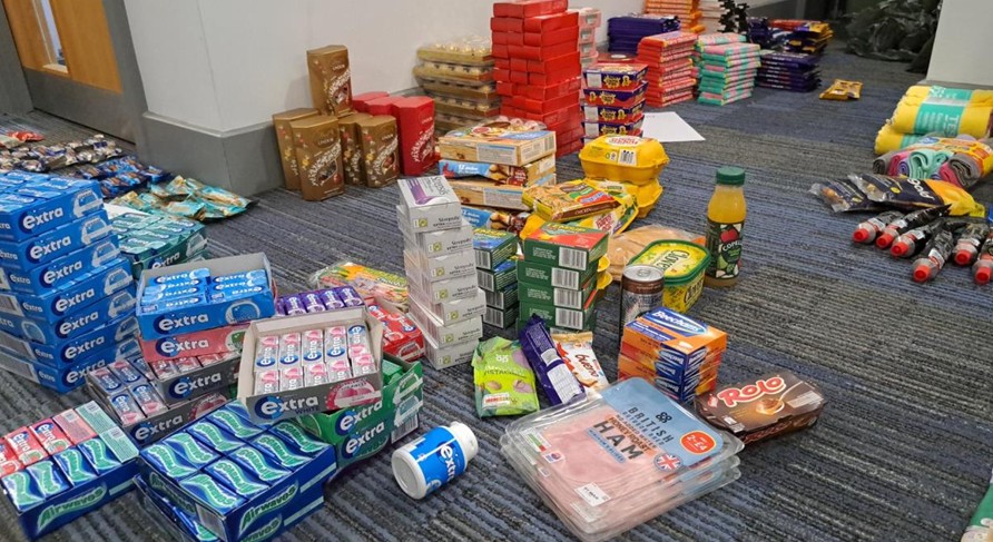 Police recover nearly 3,000 stolen chocolate and confectionery items worth over £7,000 in Fenstanton. Edgware couple arrested and bailed with restrictions in Cambridgeshire. Photos of goods seized by Cambridgeshire Police