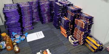 Police recover nearly 3,000 stolen chocolate and confectionery items worth over £7,000 in Fenstanton. Edgware couple arrested and bailed with restrictions in Cambridgeshire. Photos of goods seized by Cambridgeshire Police