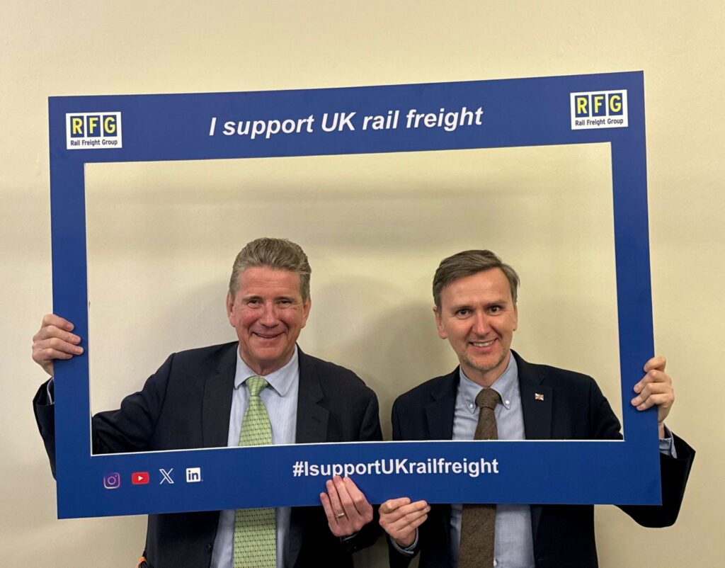 Peterborough is at the heart of the UK’s rail freight future! MP Andrew Pakes supports the launch of Freight Forward, a report showing how rail can reduce HGV traffic, support local jobs, and deliver sustainable growth. Pictured John Smith, CEO, in Westminster last week