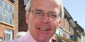 Former Prime Minister Sir John Major will be granted the Freedom of Huntingdonshire on March 25 at Burgess Hall in St Ives after councillors unanimously supported the honour.