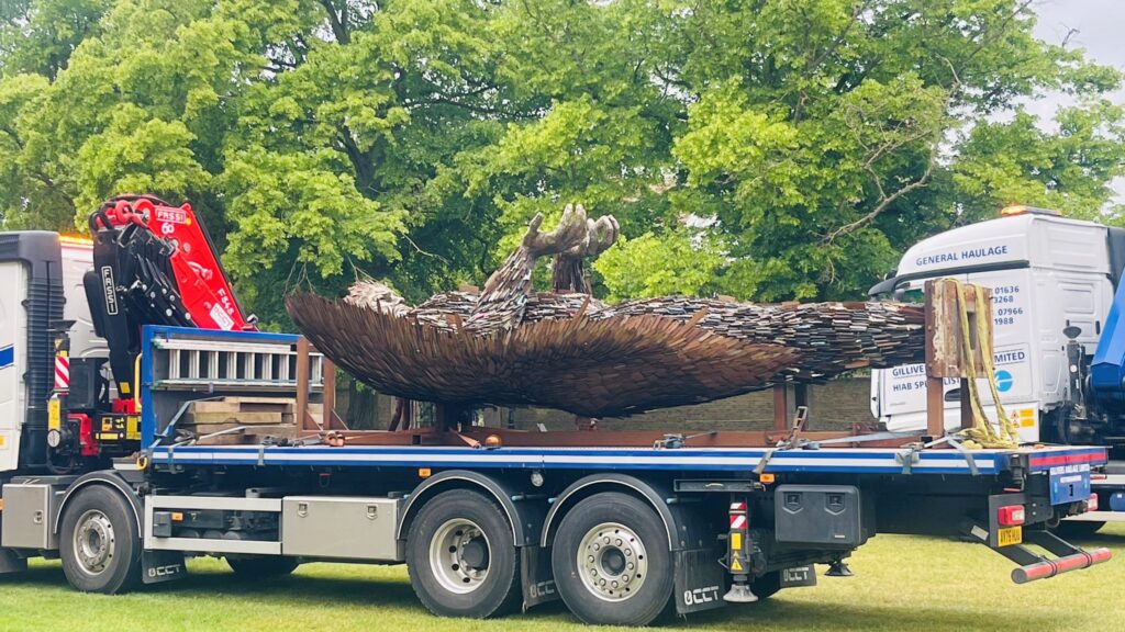 Knife Angel arrrives in Ely to Raise Awareness of Knife Crime Across Cambridgeshire: PHOTO: Visit Ely
